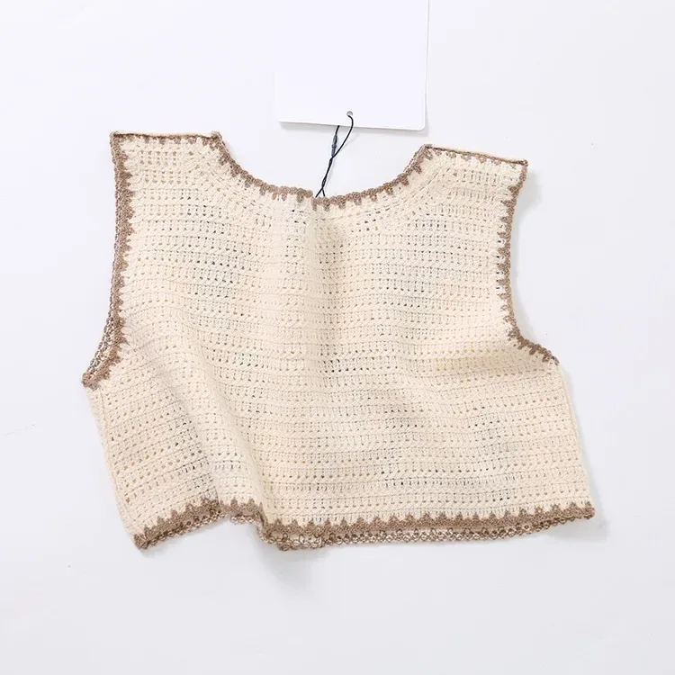 Wholesale Retro Floral Scallop Crochet-Look Vest alternate view