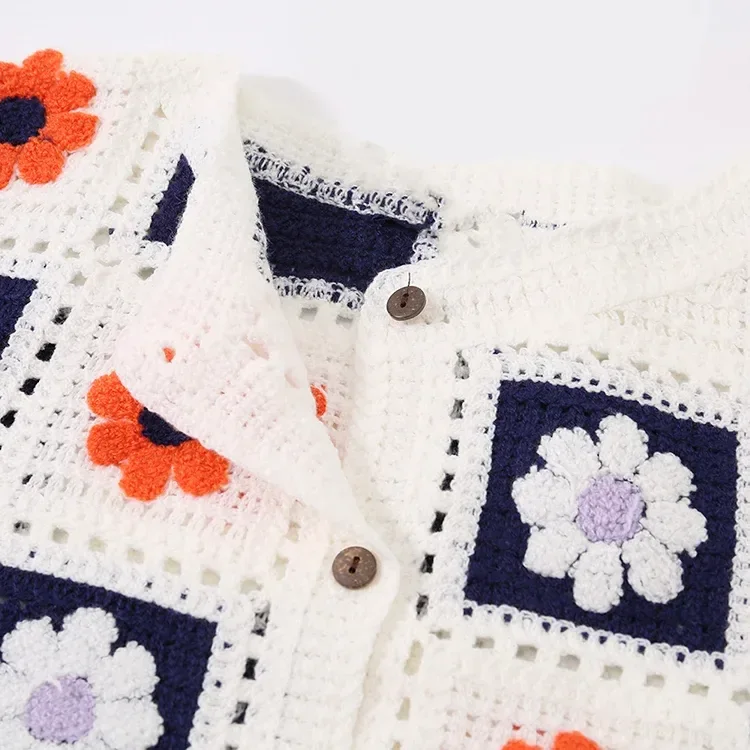 Wholesale daisy patchwork crochet-look pullover for OEM and private label production 5