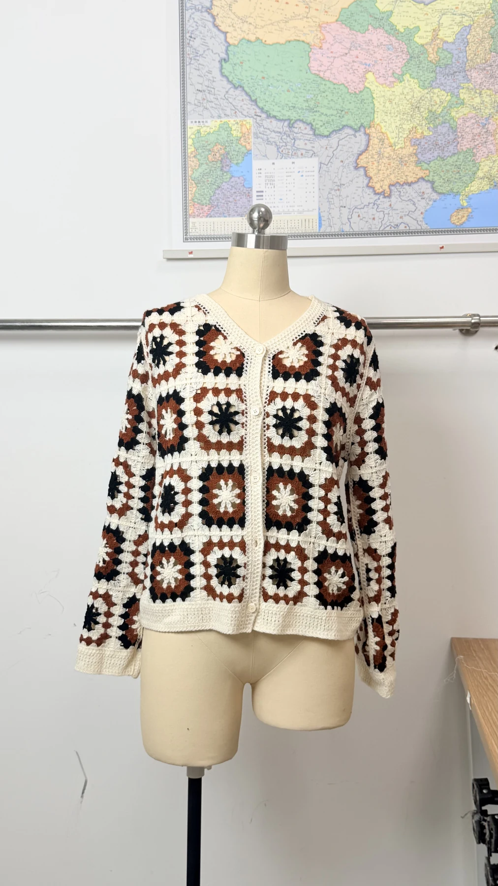 Wholesale Rust Black Granny Square Crochet-Look Sweater for OEM and private label production