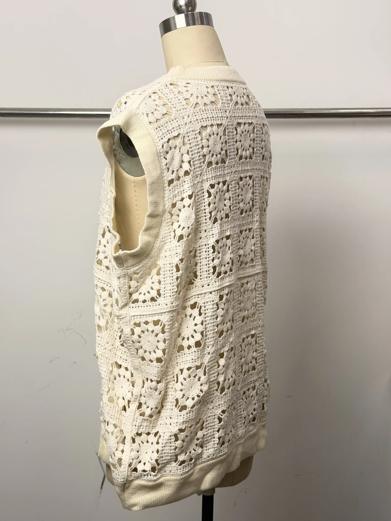 Wholesale Ivory Square Motif Crochet-Look Sleeveless Tunic for OEM and private label production 5