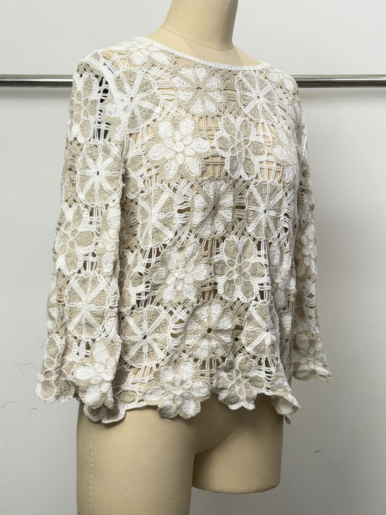 Wholesale Ivory Floral Crochet-Look Bell Sleeve Top for OEM and private label production 3