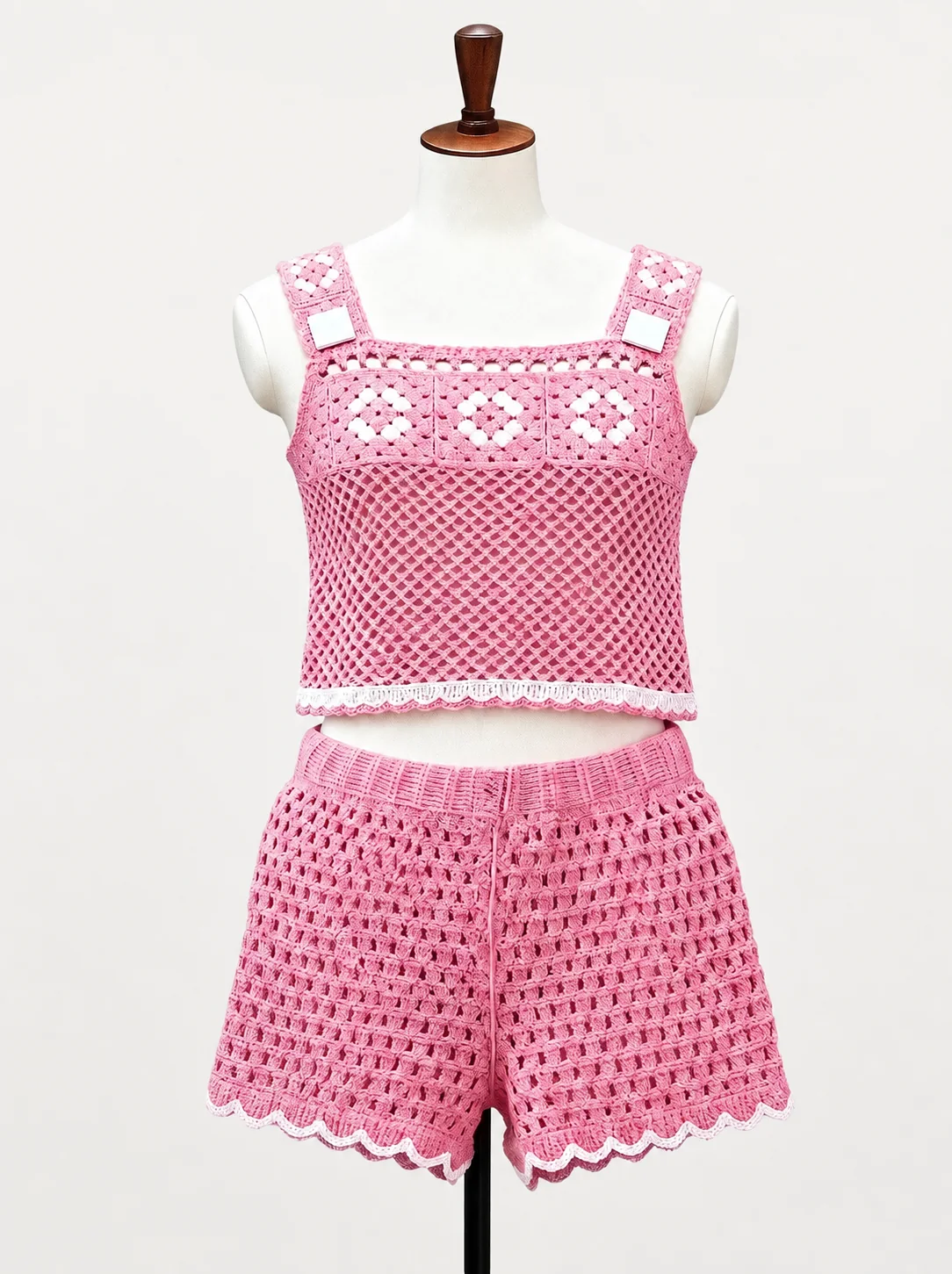Wholesale pink crochet-look tank and shorts set for OEM and private label production